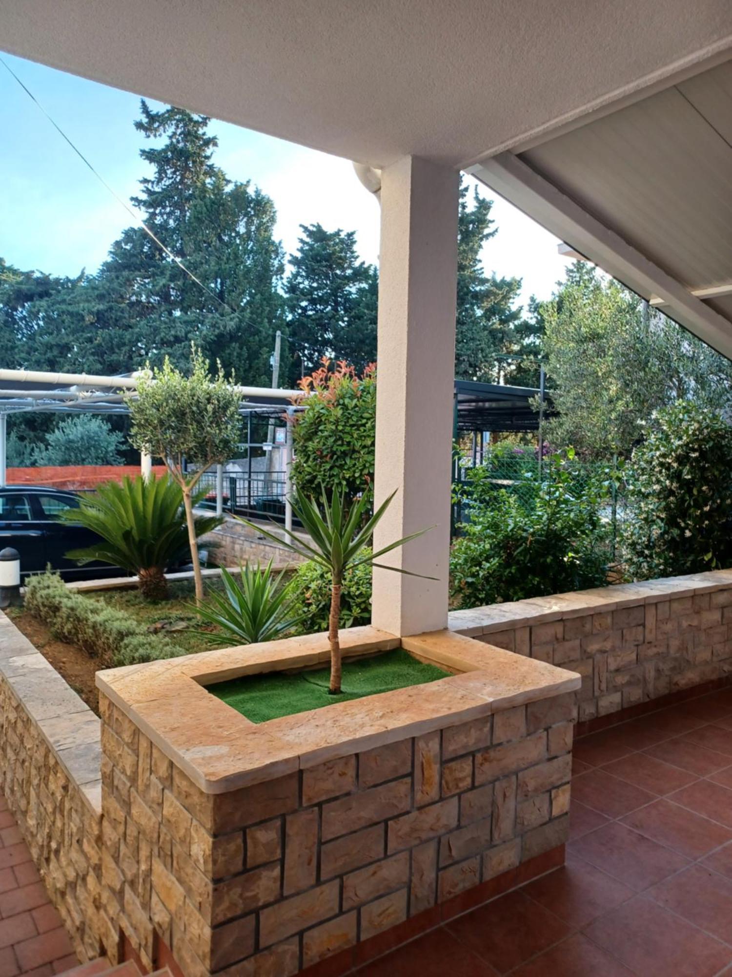 Be-bu-mar Apartma Sveti Filip i Jakov