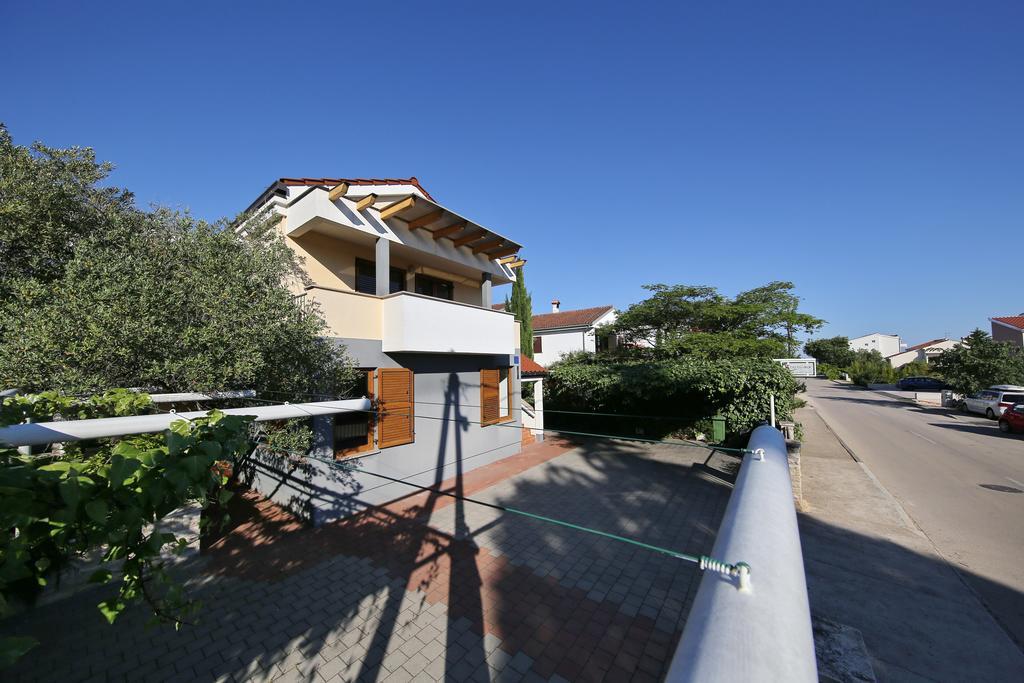 Be-bu-mar Apartment Sveti Filip i Jakov
