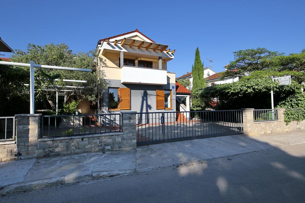 Apartment Be-bu-mar Sveti Filip i Jakov